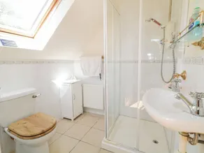 Mill House - Bathroom