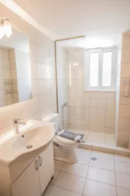 Rhodes City Center Suite - Bad