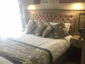 Annalake - Room