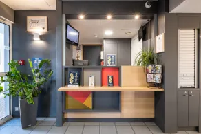 B&B HOTEL Lille Seclin Unexpo - Recepción