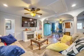 7 Mi to Lake Fork: Cottage w/ Deck in Quitman - Innenbereich
