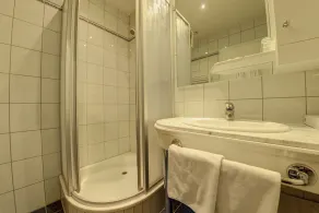 Hotel Flattacher Hof - Bathroom