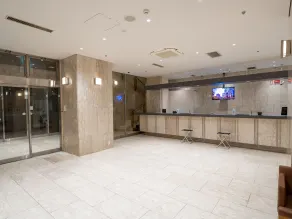 Shinsaibashi ARTY Inn - Réception