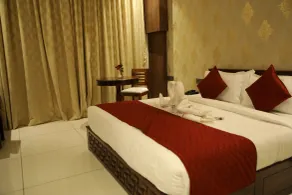 Rajathadri Royal Inn - Quarto