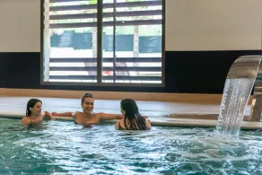 Zenitude Hotel La Valadière, Ascend Hotel Collection - Piscine