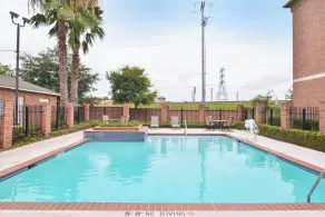 Holiday Inn Express & Suites San Antonio South by IHG - Pool