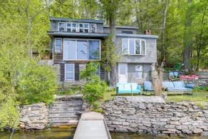 Lakeside Berkshires Cabin w/ Private Dock & Views - Interiør