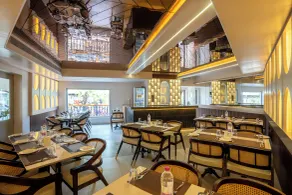 La Moon Puducherry - Restaurant