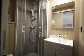 Brit Hotel Essentiel Arverne - Clermont-Ferrand Sud - Salle de bain