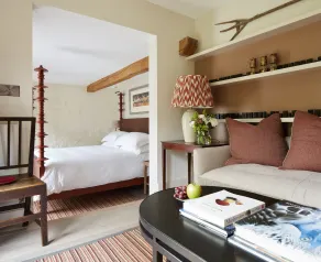 Grove of Narberth - Room