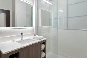 Red Roof Inn & Suites Beaumont - Badezimmer