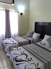 Connie's Comfort Suites - Room