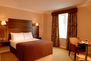 Dillon’s Hotel - Room