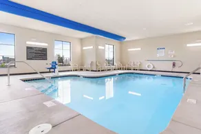Cobblestone Hotel & Suites - Lynden - Pool