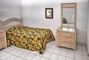 Bolongo Bay Oceanfront Condo w/ Community Pool! - Room