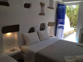 Stavroula Studios - Room
