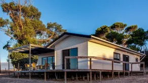 Antechamber Bay Retreats - Camera