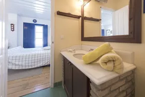 Beachfront Spetses Spectacular Fully Equipped Traditional Villa Families,groups - Bad