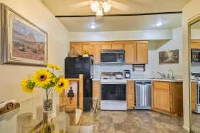 Pet-friendly Page Studio: 4 Mi to Lake Powell - Privat køkken