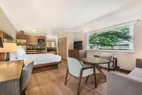 Best Western PLUS Burnaby Hotel - Chambre