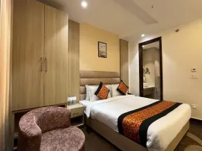 RRV Hotel - Room