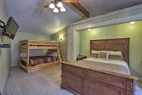 'Red Rock Rambler' Moab Home w/ Hot Tub & Views! - Innvendig