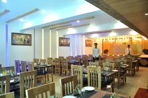 Hotel SGT Plaza - Restaurant
