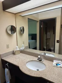 Haven Inn & Suites - Habitación