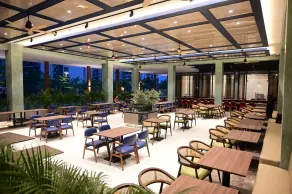 Club Charholi - Restaurant