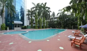 SRM Hotel Maraimalai Nagar Chennai - Pool