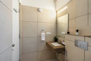 Wandr Hotel- Near MG Road - Bad