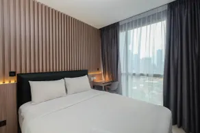 Elegant And Comfort 1Br At Ciputra World 2 Apartment - Room