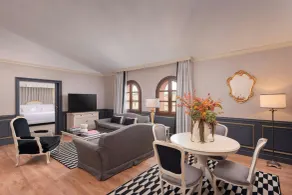 Eugenia de Montijo, Autograph Collection - Chambre