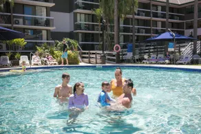 Paradise Resort Gold Coast - Pool