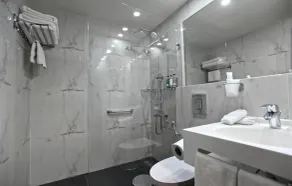 Hotel De Ville - Bathroom