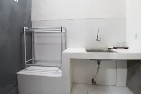 Adikara Renon - Baño