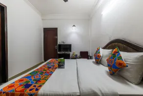 Via Hemkunt Mansion - Room