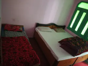 New Basera Hotel - Room