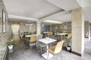 FlxHo Quad - Luxury Studio Apart Hotel - Restaurant