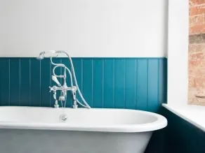 Helen Browning's Royal Oak - Bathroom