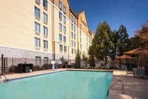 La Quinta by Wyndham Atlanta Airport North - Piscine