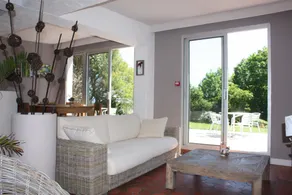 Logis Latitude Ouest Hôtel Restaurant & Spa - Recepción