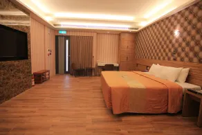 Romantic Code Art Motel - Room