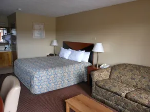 McClellan Inn - Chambre