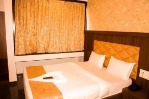 Glitz Hotels The Arvind - Near Thane Court - Room
