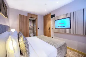 Lions Royal Hotel - Room