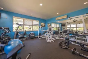 2001 Fairways at Mauna Lani - Fitnessbereich