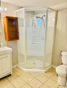 Spacious, Private & Independent Stay in Milton - Bagno