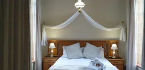 Autumn Breeze Manor Guest House - Zimmer