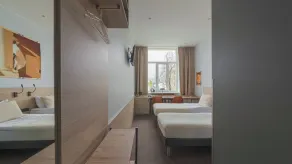 Corner Hotel - Room